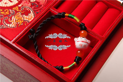 一月麗天復(fù)古手鏈民族風(fēng)招財(cái)貓DIY首飾手工韓版飾品女首飾批發(fā) - 一月麗天復(fù)古手鏈民族風(fēng)招財(cái)貓DIY首飾手工韓版飾品女首飾批發(fā)廠家 - 一月麗天復(fù)古手鏈民族風(fēng)招財(cái)貓DIY首飾手工韓版飾品女首飾批發(fā)價(jià)格 - 哈爾濱市透籠輕工批發(fā)市場(chǎng)酷美飾品店 - 